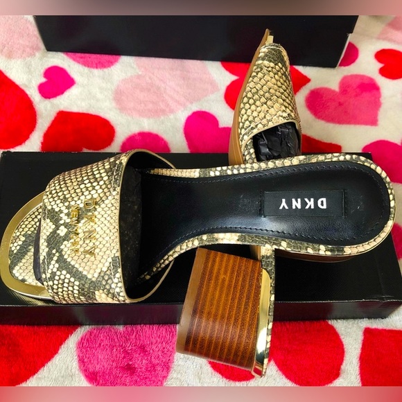 DKNY Dress Sandals ~ NEW - Picture 2 of 6